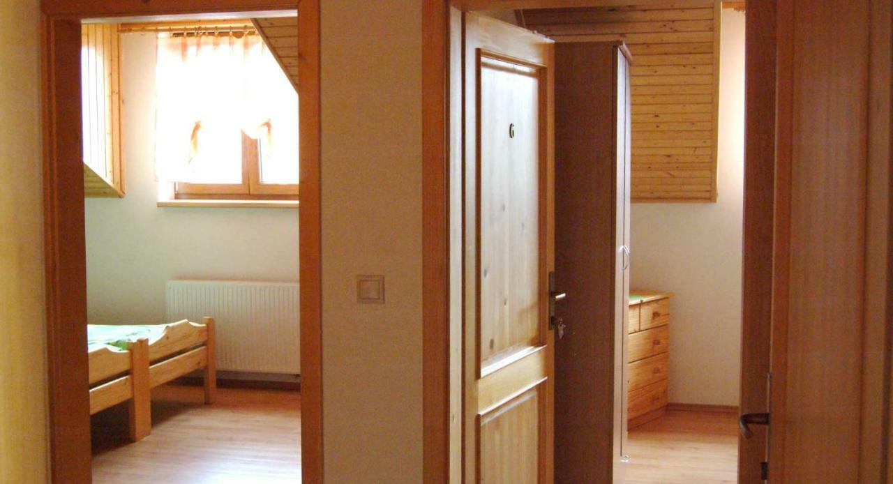 Hotel Rekreacny Dom Pod Dedovou Oscadnica Esterno foto