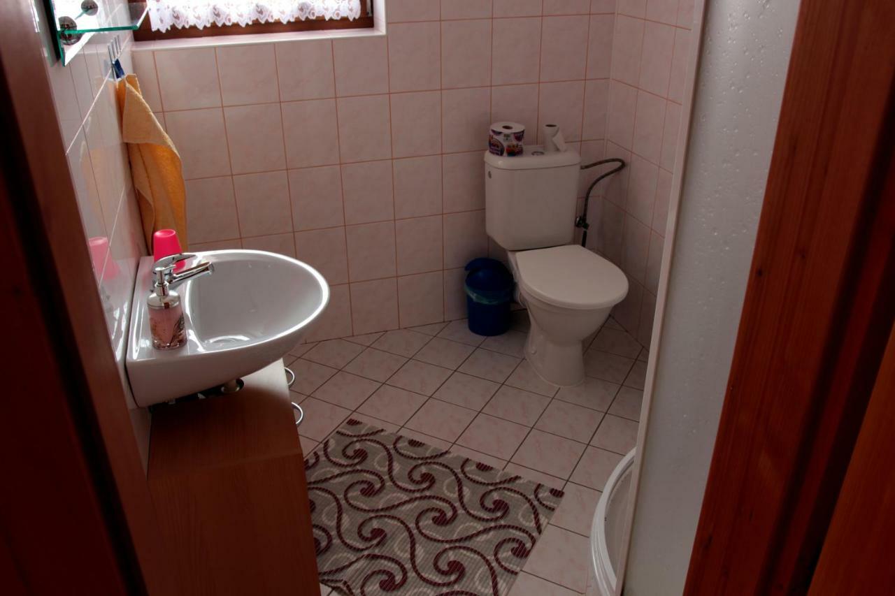 Hotel Rekreacny Dom Pod Dedovou Oscadnica Esterno foto