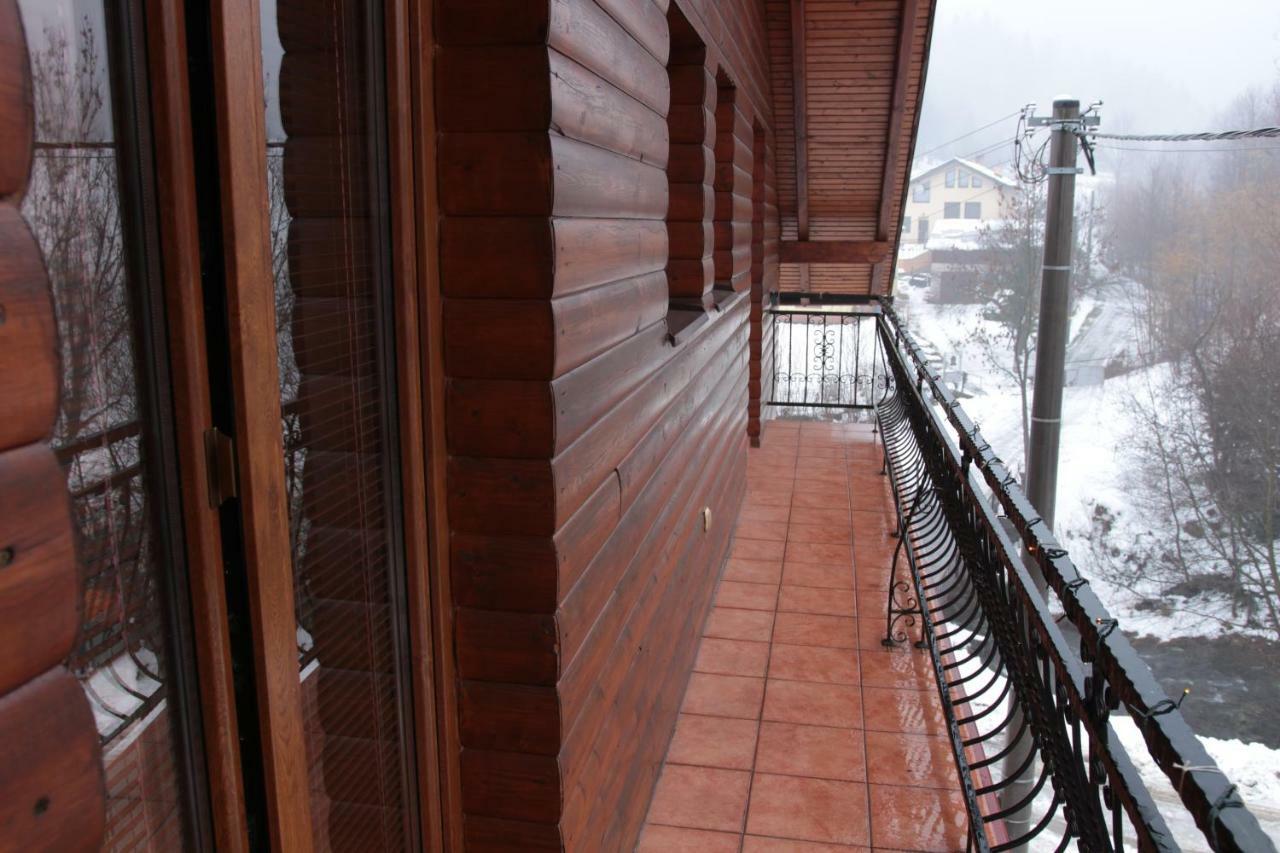 Hotel Rekreacny Dom Pod Dedovou Oscadnica Esterno foto